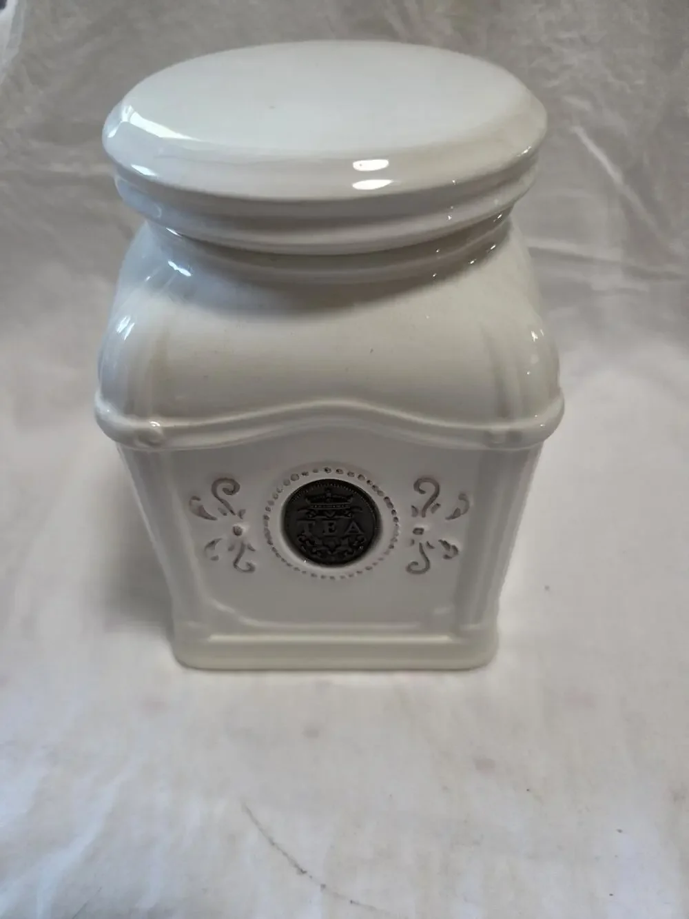 THL Ceramic Canister Markrd Tea 